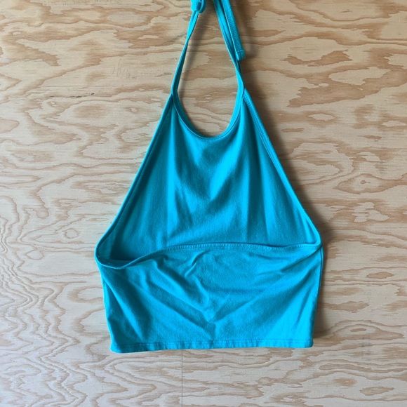 Halter tie top - Picture 2 of 3